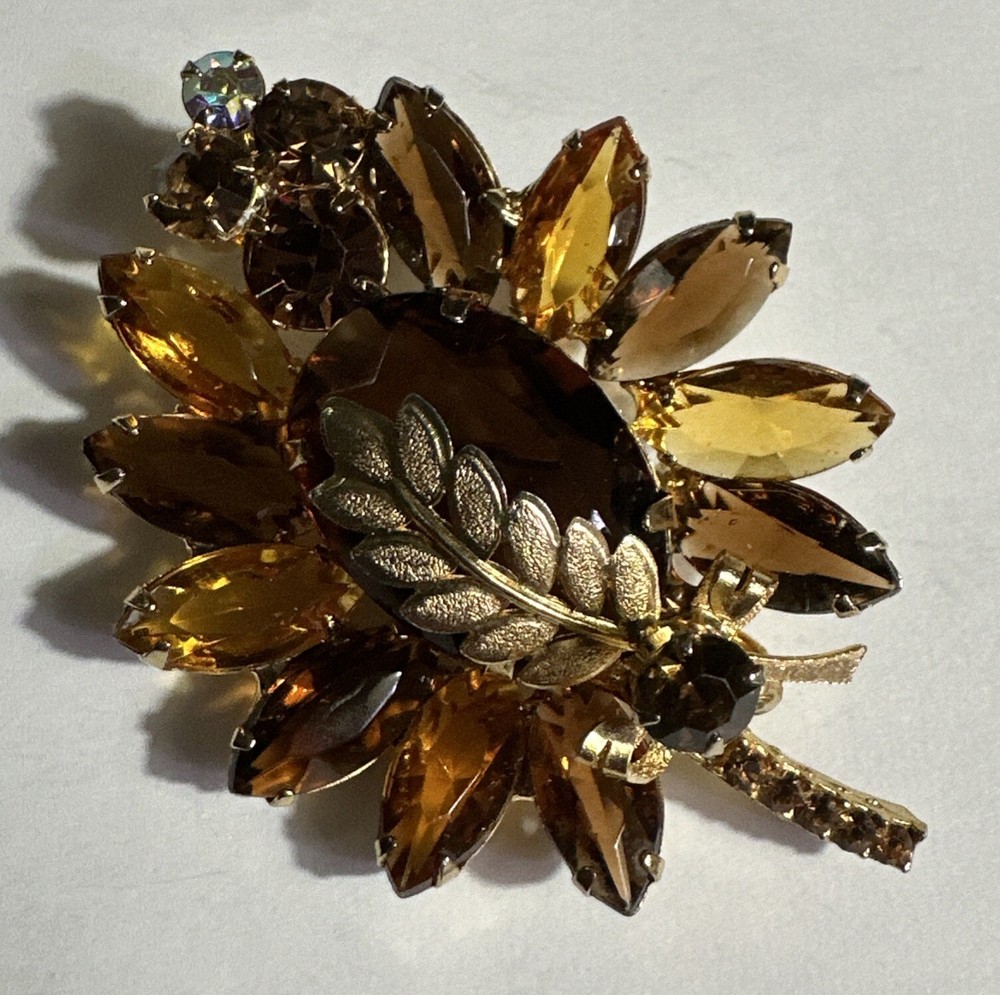 JULIANA Brooch D&E Book Piece Orange & Root Beer Rhinestones Gold Leaves Vintage
