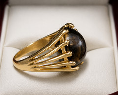 Vintage Falcon 14K Gold Black Star Sapphire Ring Men’s Size 7 8.1 Grams