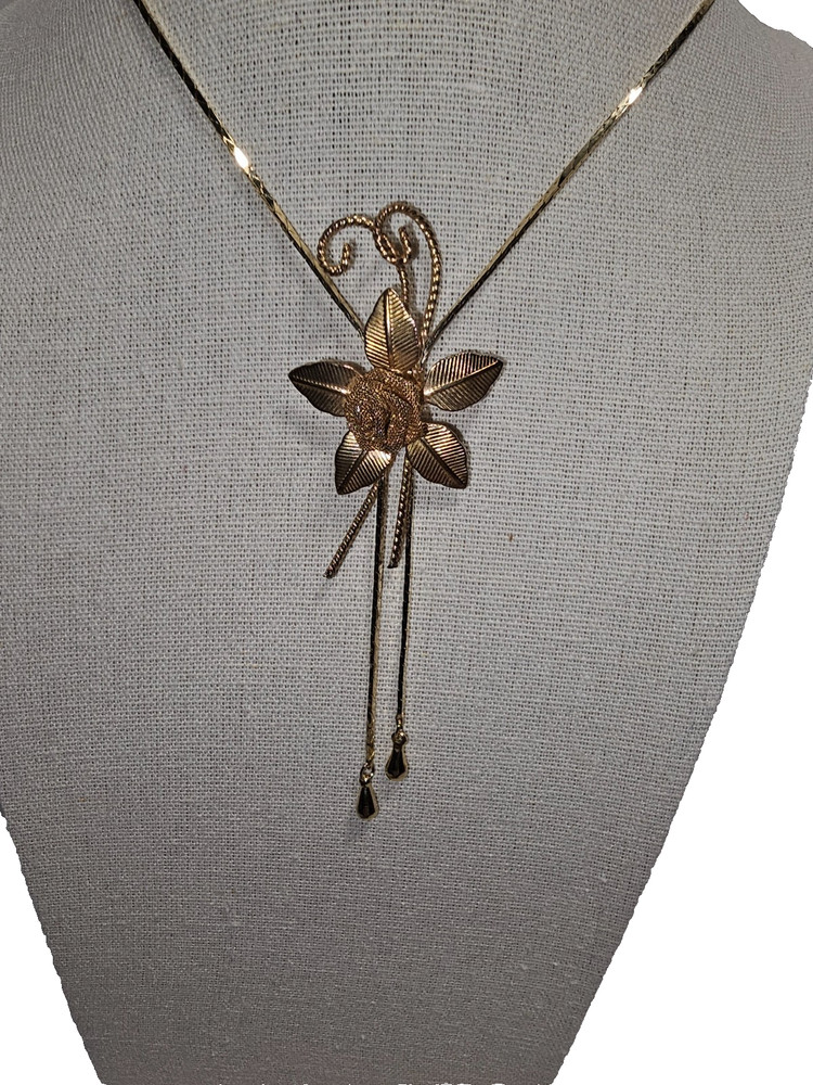 Vtg. Gold Tone Chain Flower Rose Lariat Bolo Pendant Slider Necklace 28″ Western