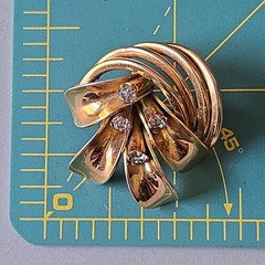 Vintage Unsigned Grosse Germany Gold Plated Glass Rhinestones Pin Brooch
