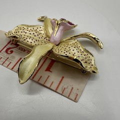 RUCCINI Vtg Orchid Set of Brooch and Earrings. See pics.