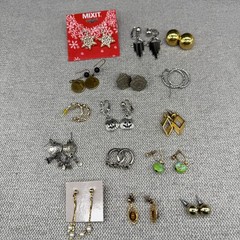 Vintage Earring Lot Clip Ons Pierced Dangle Hoops Moons Flowers 15 Pair