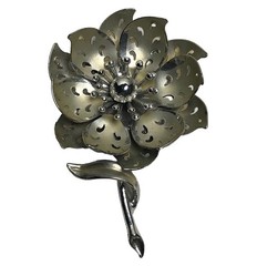 Vtg 1950s–1970s Lot of 4 Vintage Flower Brooches Enamel & Signed Coro Jewelry