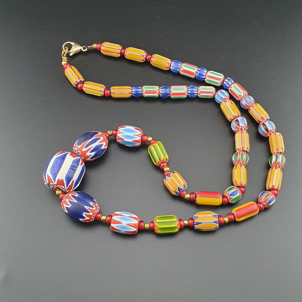 Vintage Venetian Style Multicolor Chevron Glass Beads Necklace 22In | 5.2–18.2mm