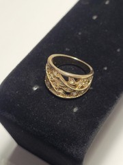 Vintage Goldtone Ring Floral Leaf Style Cocktail Band Clear Rhinestone Accents