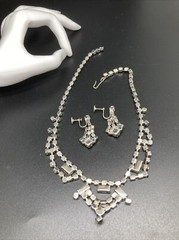 Vintage Clear Rhinestone 14 1/2” Necklace Signed D’ver N Y Screw Earring (3174)