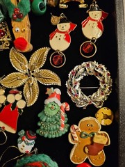 Christmas COSTUME JEWELRY & Things for Repurposing, or Craft Making. #110