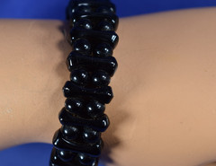 Lovely Vintage Memory Wire Black Glass Beaded Bracelet -Fits All