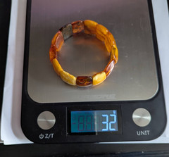 Vintage Baltic Amber Bracelet Stretch Bangle Butterscotch Yellow Egg Yolk 32g