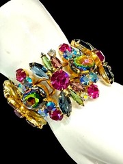 1964 JULIANA D&E HELIOTROPE WATERMELON RHINESTONE STATEMENT WIDE BRACELET BOOK