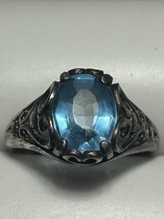 Vintage Sterling Silver Sky Blue Topaz Cocktail Ring • Size 7.75