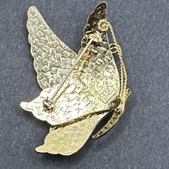 Vintage Butterfly Fish & Crown Brooch Pin J44H
