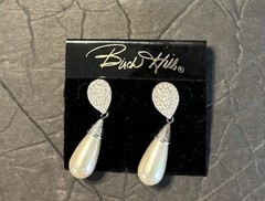 Vintage Birch Hill Drop Dangle Pierced Earrings Faux Pearl Rhinestones New