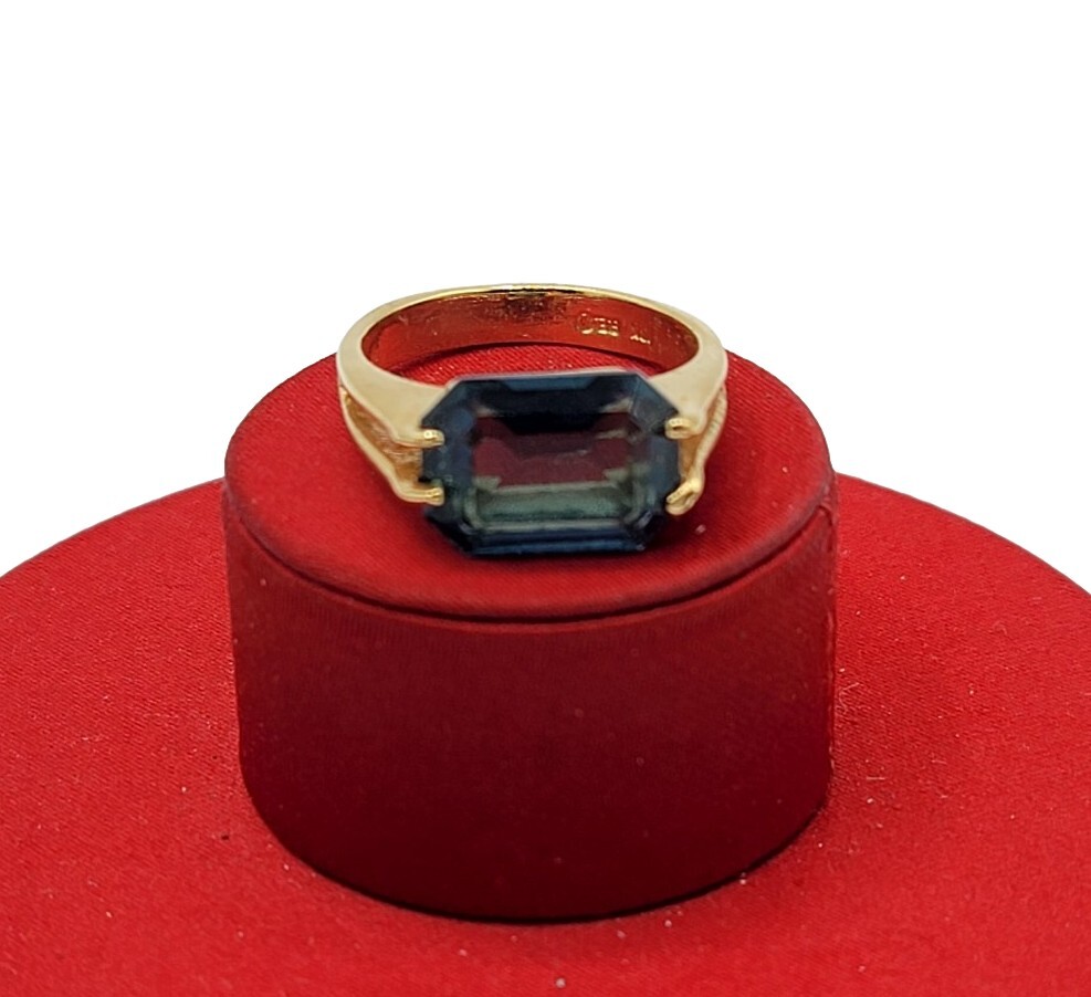 Vtg Sz 7 Ring Lg Blue Cubic Zirconia 18KGE Gold Electroplated Jewelry StyL2