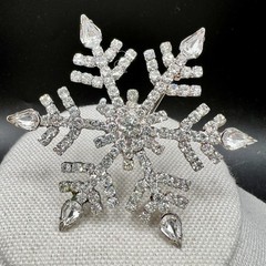 Large Vintage Rhinestone Snowflake Brooch 2.5″ Clear Crystal Winter Holiday Pin