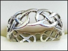 Vintage Sterling Silver Openwork Celtic Knot Design Band Ring Size 9.5 THAILAND