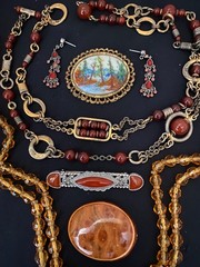 LARGE LOT ESTATE VINTAGE & NOW JEWELRY ALL WEARABLE MANY SIGNED OVER 40 PCS