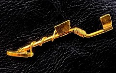 Metal Detector 24K Gold Plated Metal Lapel Pin
