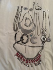 Lot Costume Jewelry Good Quality Silver Tone 14 Pieces Wearable.