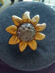 VINTAGE SUNFLOWER BROCH PIN Hand Tooled Wood 3.5 Inches