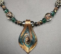 Stunning Necklace Glass Pendant Necklace & Earrings Art Foil Green Copper