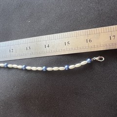 Vintage style blue &white faux pearl beaded choker necklace 16″ silvertone clasp