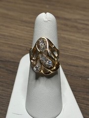 Vintage Gold and 5 Diamond Cocktail ring