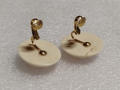 VTG Avon Cosmopolitan Collection Necklace W/ Matching Earrings 6 Strand Honey…
