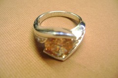 VINTAGE AMBER CUBIC ZERCONIA CRYSTAL ACCENTS COCKTAIL SIZE 8.5 SILVER TONE RING