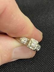 Vintage ENCORE 14K White Gold Ring 3 Clear Stones 2.4g Size 6.5 READ DESCRIPTION