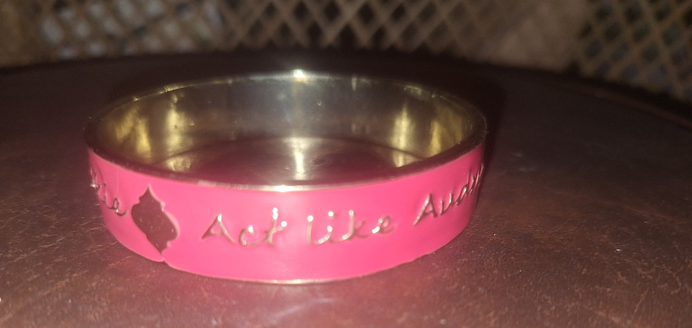 FORNASH Pink Enamel Gold Tone Slip-On 6″ Signed Bangle Bracelet