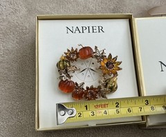 Napier Gold-Tone Autumn Pumpkin, Gourd & Floral Wreath Brooch Pin Fall Halloween