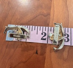 RARE SWANK SIGNED VINTAGE VIKING SHIP GOLD TONE SHIELD CUFFLINKS COLLECTIBLE