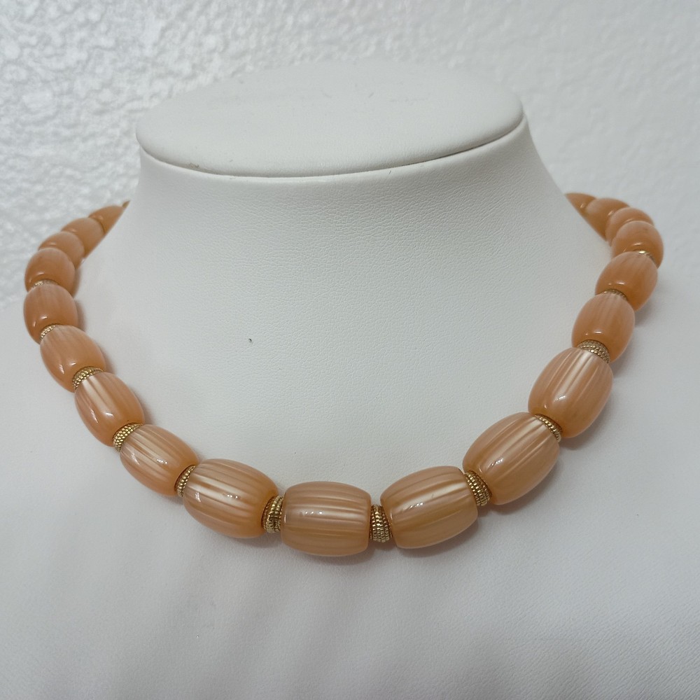 Vintage Crown Trifari Gold Tone Peach Moonglow Barrel Bead Choker Necklace
