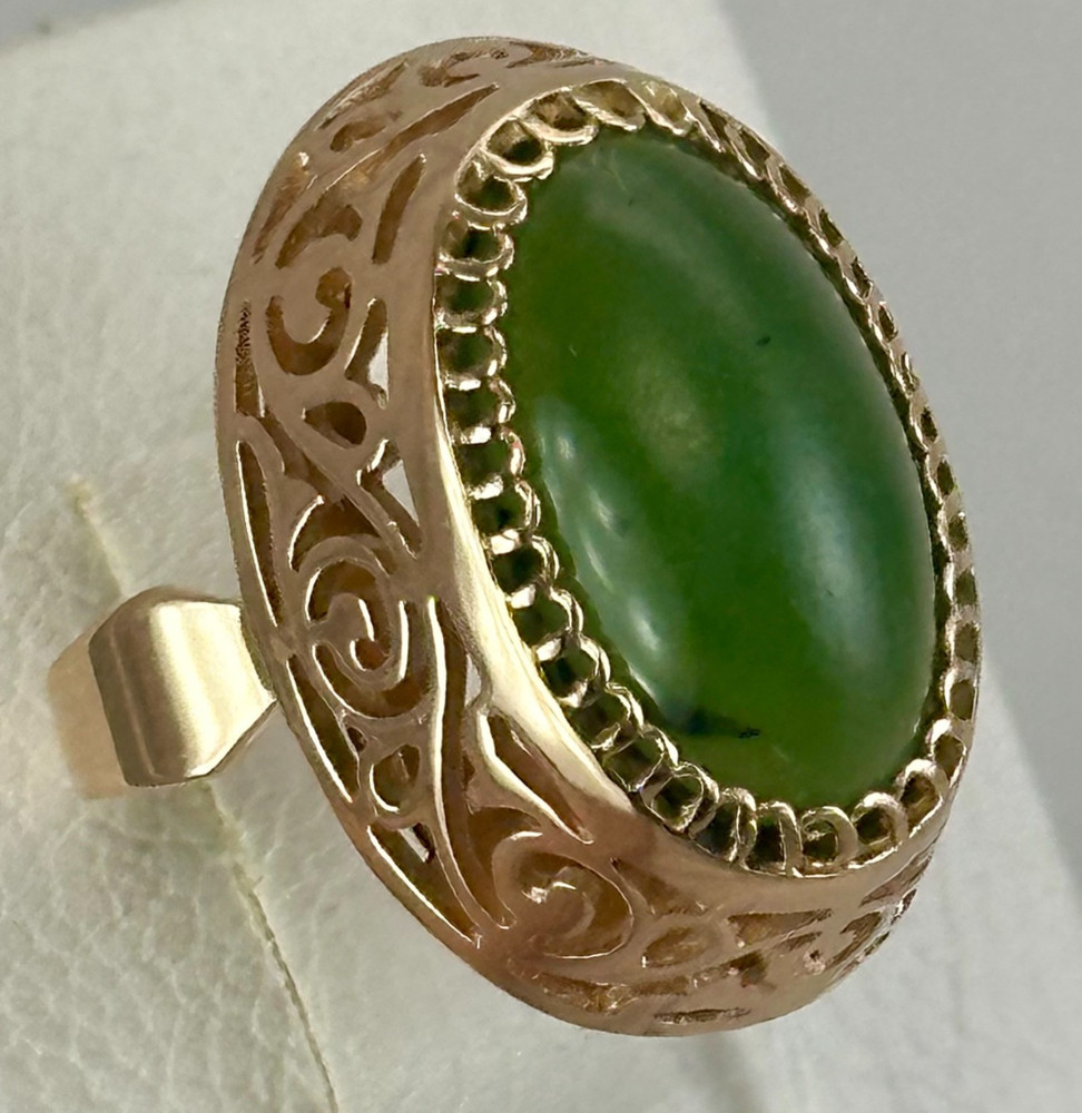 Rare USSR Vintage Original Rose Gold Natural Nephritis Ring 583 14K 7,30 g.