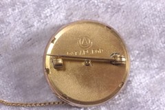 Antique Victorian Gold-Filled Retractable Chain Eye Glasses Holder Brooch Pin