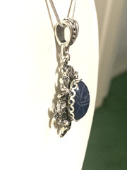 *NEW ITEM*RARE VTG.CARVED EGYPTIAN NAT.BLUE CHALCEDONY SCARAB PENDANT NECKLACE.s