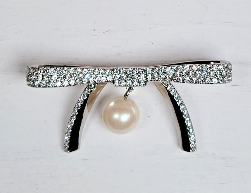 Ann Taylor Rhinestone Bow Brooch Faux Pearl Silver Tone Pin 2.6″