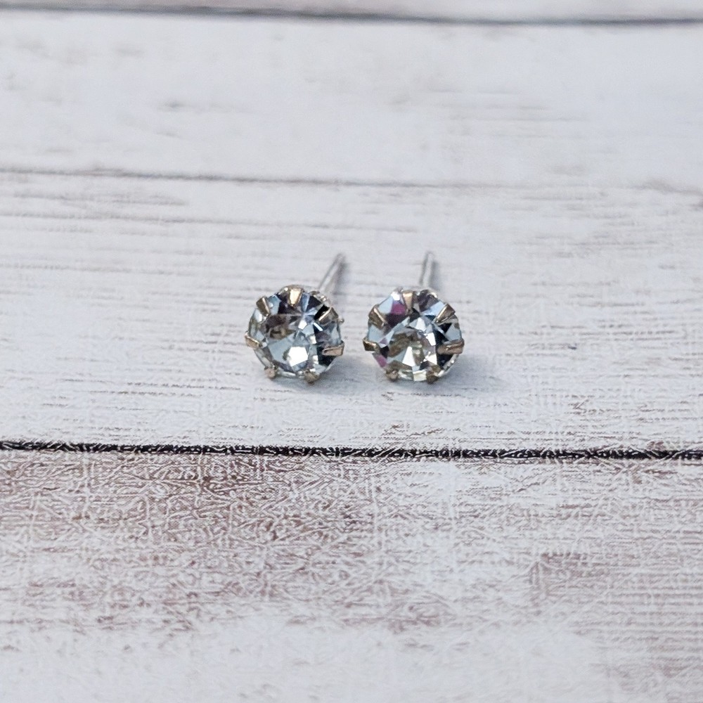 0.25″ Clear Gem Stud Earrings For Pierced Ears