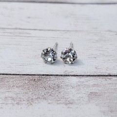 0.25″ Clear Gem Stud Earrings For Pierced Ears