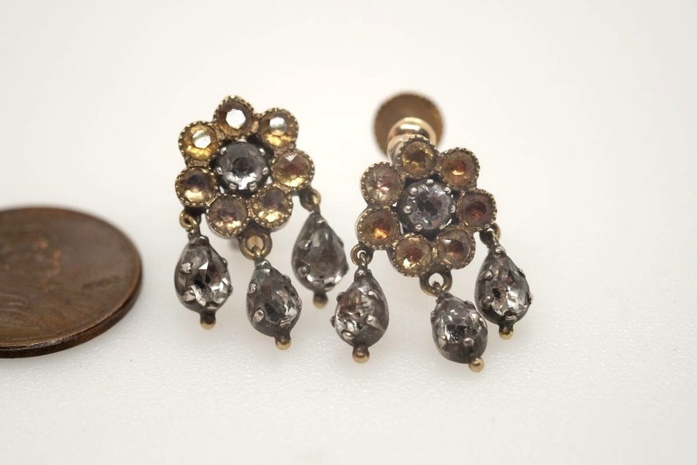 ANTIQUE GEORGIAN ENGLISH 15K GOLD & SILVER FOILED CITRINE PASTE EARRINGS c1820