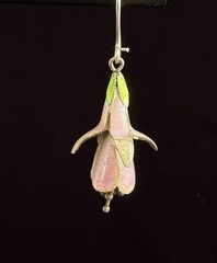 VTG 70s Thousand Flowers Nouveau Style Enamel Fuchsia Flower Sterling Earrings