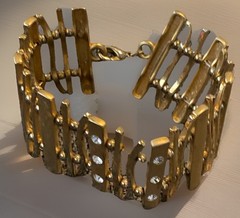 Vintage Style Women’s Gold Tone Cleopatra Bracelet 7in Rhinestones Cuff Like