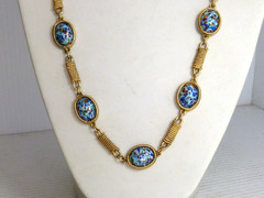 Vintage Accessocraft NYC Gold Tone Multi Color Blue Speckled Glass Necklace