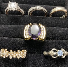 ✨Lot Of 6 Vintage To Now Beautiful Gemstone Estate Rings, All Size 9✨