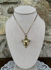 Mimi di N Fox Head Gold Tone Pendant Signed – 1974 and Small Necklace Chain