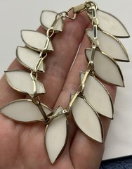 Vintage Barclay Thermoset Ribbed Leaves Necklace with Bracelet Set