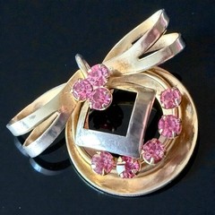 Pink Rhinestone Pendant Gold Tone Retro Bow Geometric Vintage 1950s