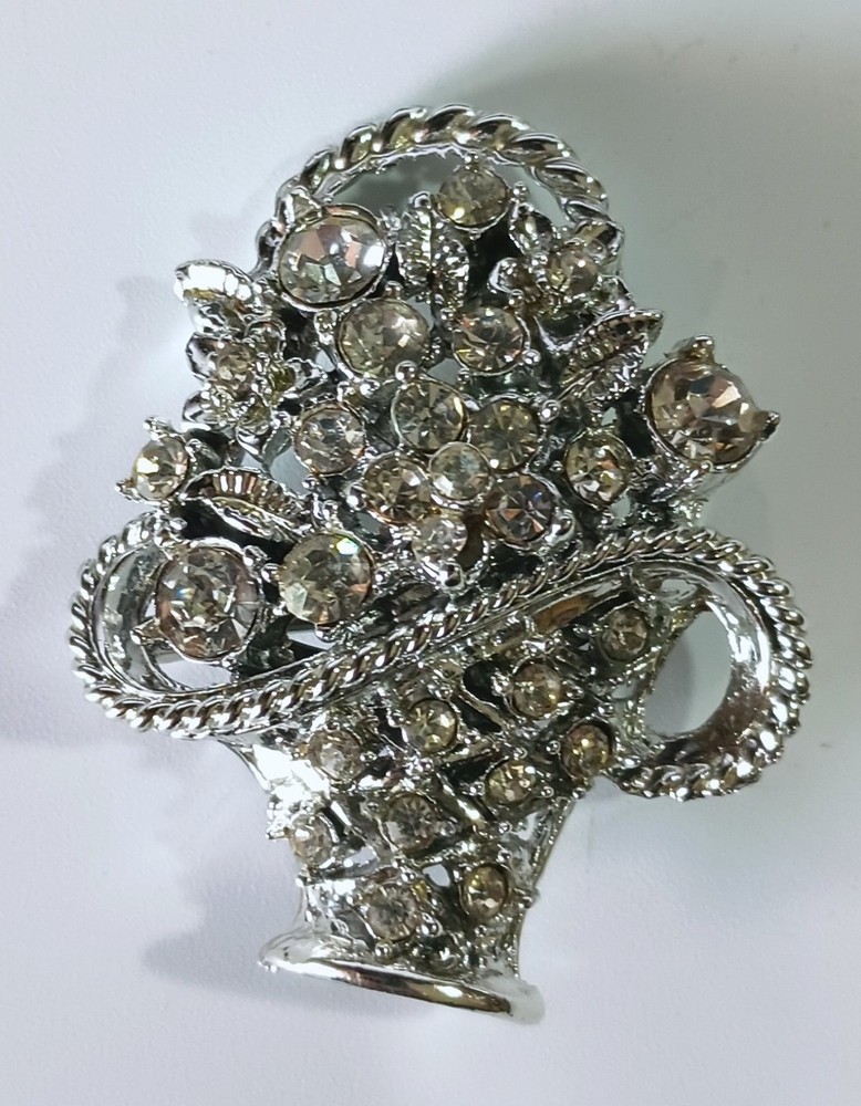 Vintage Bright Silver-tone Flower Basket Brooch w/ Sparkling White Rhinestones
