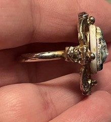 MAX NEIGER / NEIGER BROTHERS (?) ART DECO EGYPTIAN REVIVAL SCARAB GLASS CAB RING